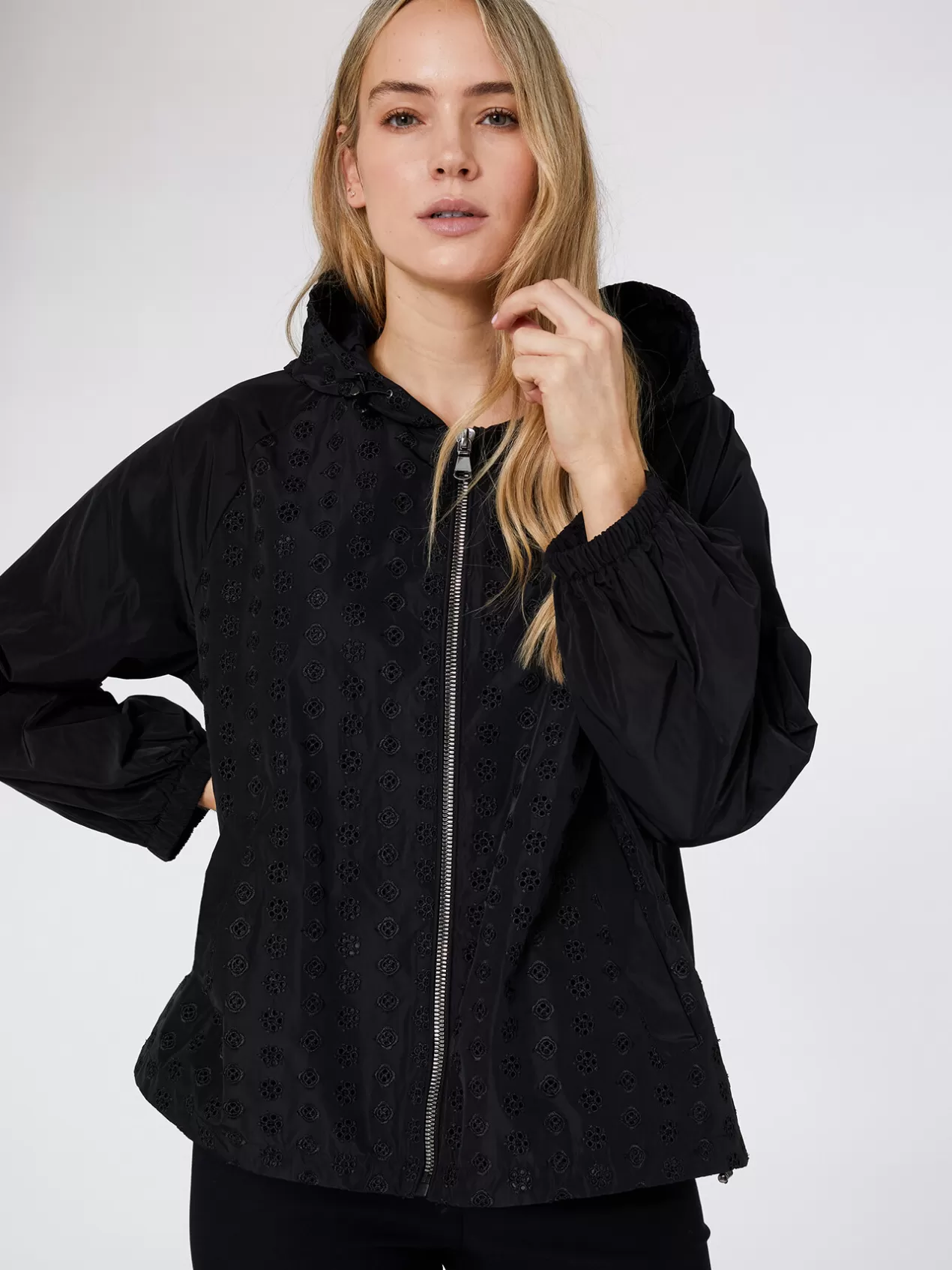 Sale Elena Mirò Blouson En Nylon Avec Broderie Anglaise Noir
