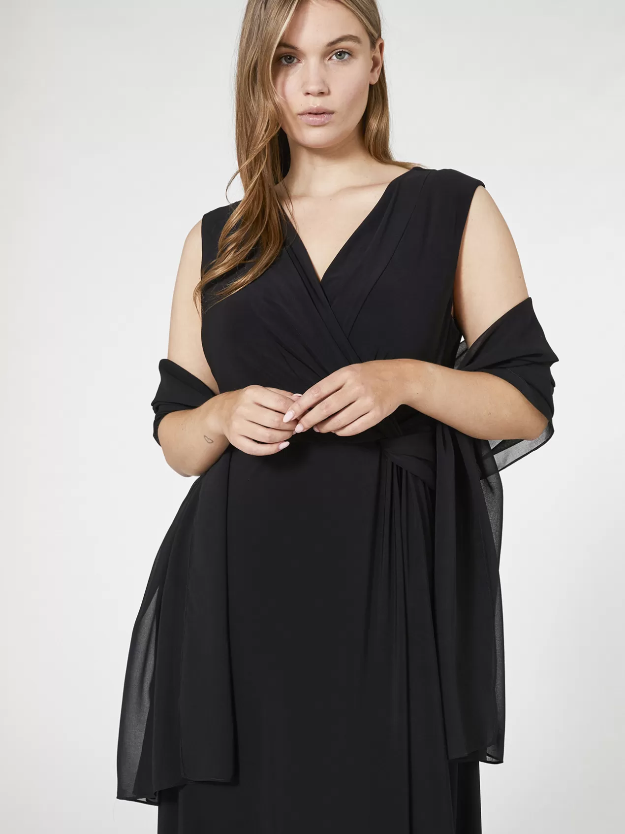 Flash Sale Elena Mirò Etole En Georgette Teinte Unie Noir