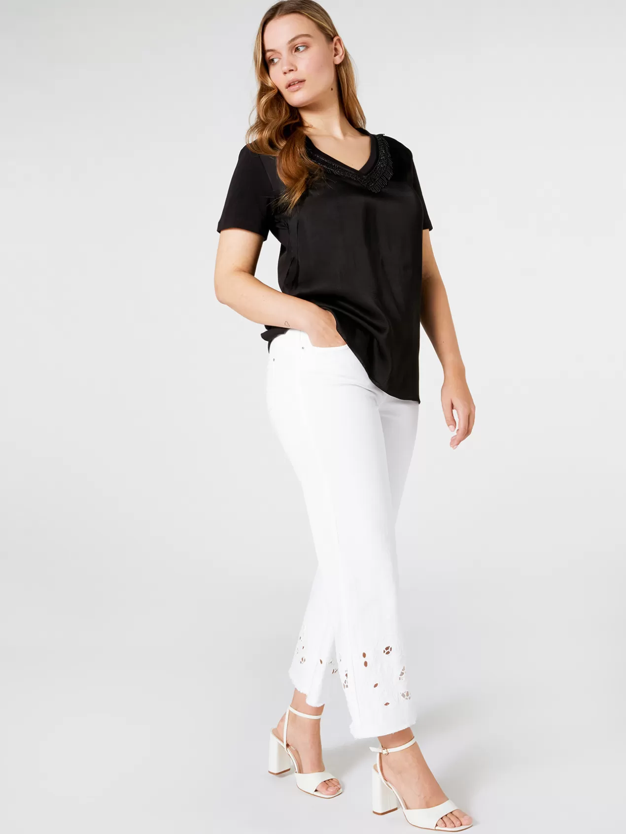 Sale Elena Mirò Pantalon Droit Avec Broderie Dans Le Bas Blanc