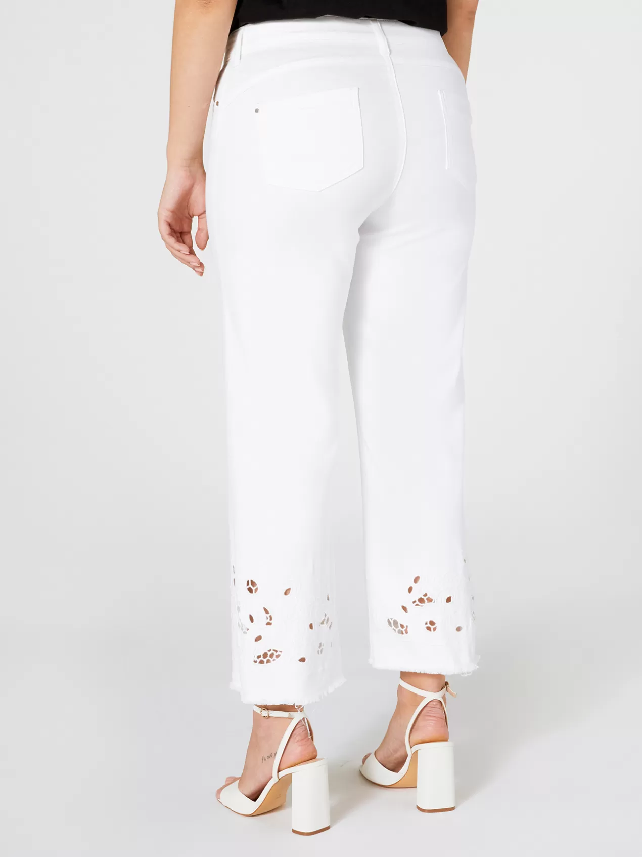 Sale Elena Mirò Pantalon Droit Avec Broderie Dans Le Bas Blanc