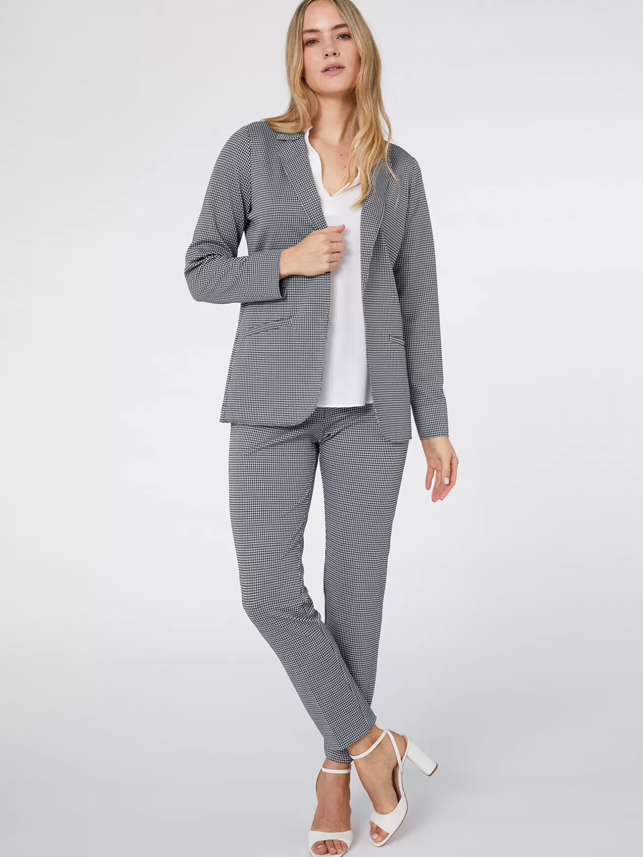 Store Elena Mirò Pantalon En Tissu Jacquard Noir