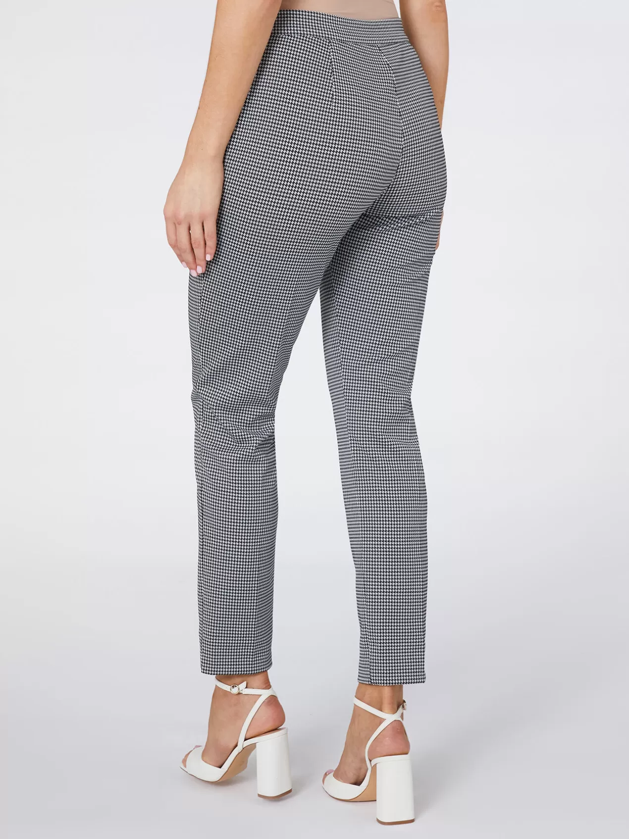 Store Elena Mirò Pantalon En Tissu Jacquard Noir