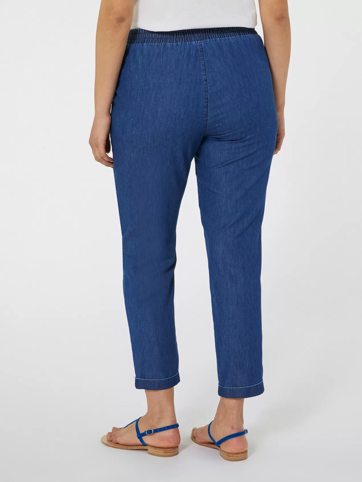 Sale Elena Mirò Sur Un Pantalon Bleu