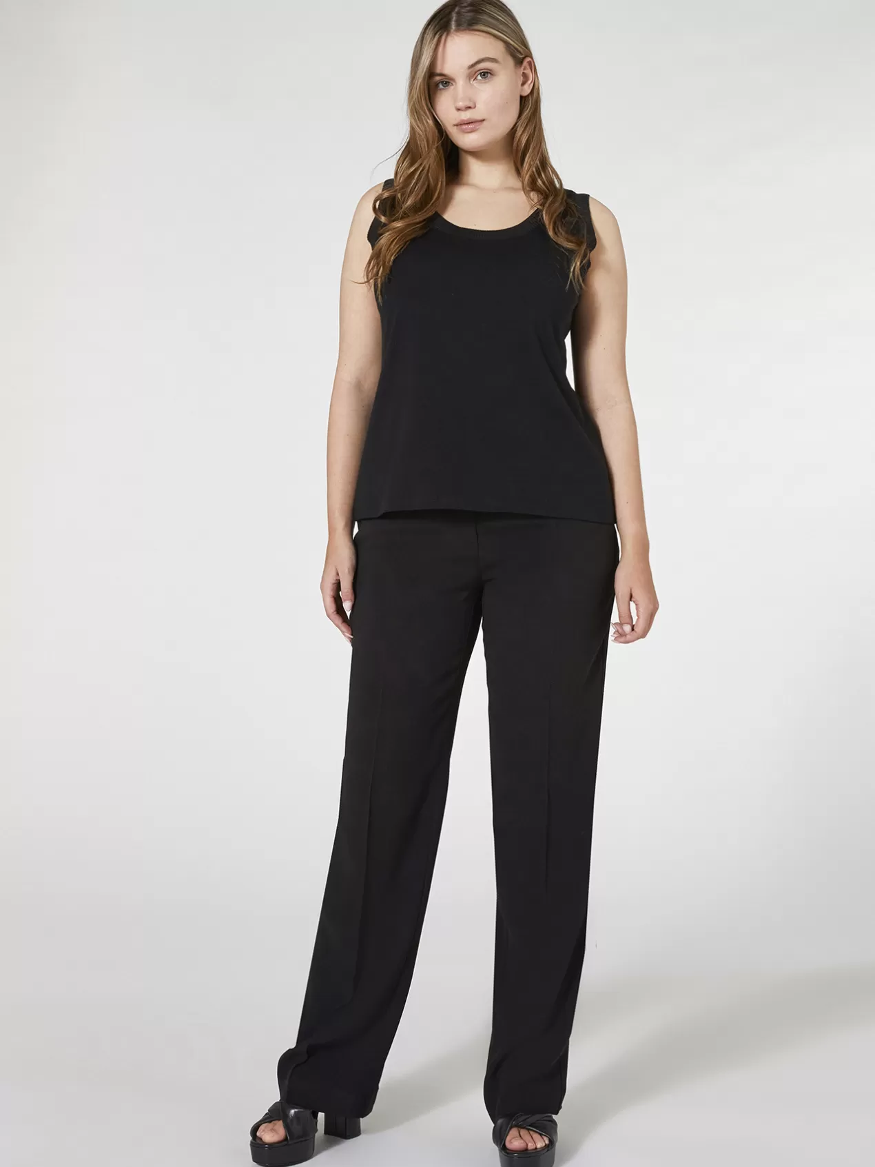 Store Elena Mirò Top Avec Bords En Tricot Noir