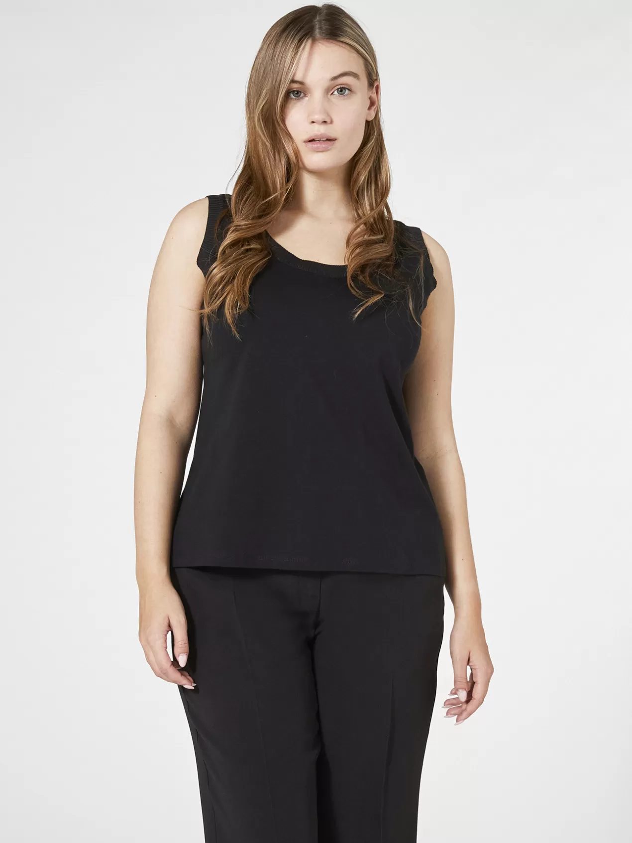 Store Elena Mirò Top Avec Bords En Tricot Noir
