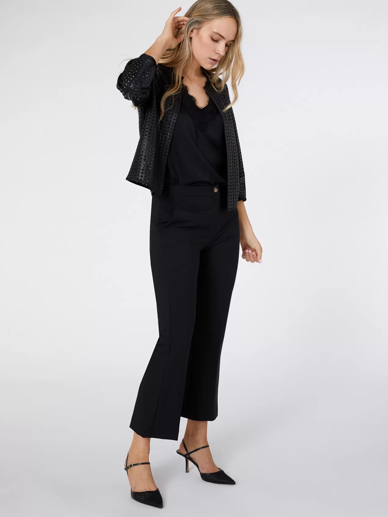 Cheap Elena Mirò Veste Courte En Similicuir Brode Noir